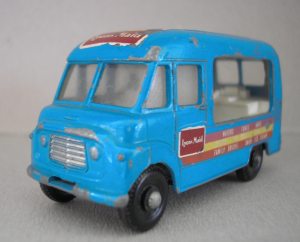 Matchbox 47B Commer Ice Cream Canteen