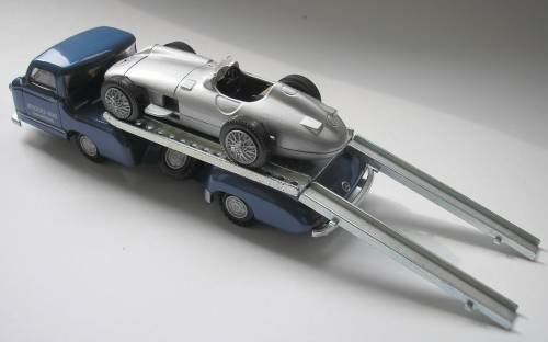 Conrad Mercedes Renntransporter / Racing Car Transporter (1954)