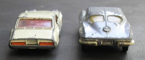 Siku Oldsmobile Toronato / Corgi Chevrolet Corvette Stingray