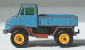 Mercedes-Benz Unimog 406 (Matchbox)